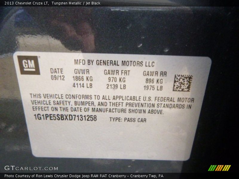 Tungsten Metallic / Jet Black 2013 Chevrolet Cruze LT