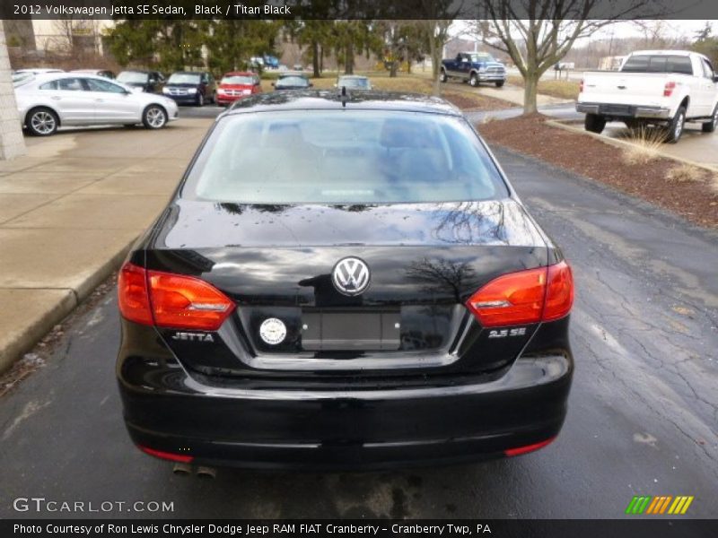 Black / Titan Black 2012 Volkswagen Jetta SE Sedan