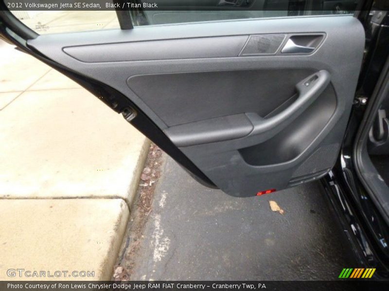 Black / Titan Black 2012 Volkswagen Jetta SE Sedan