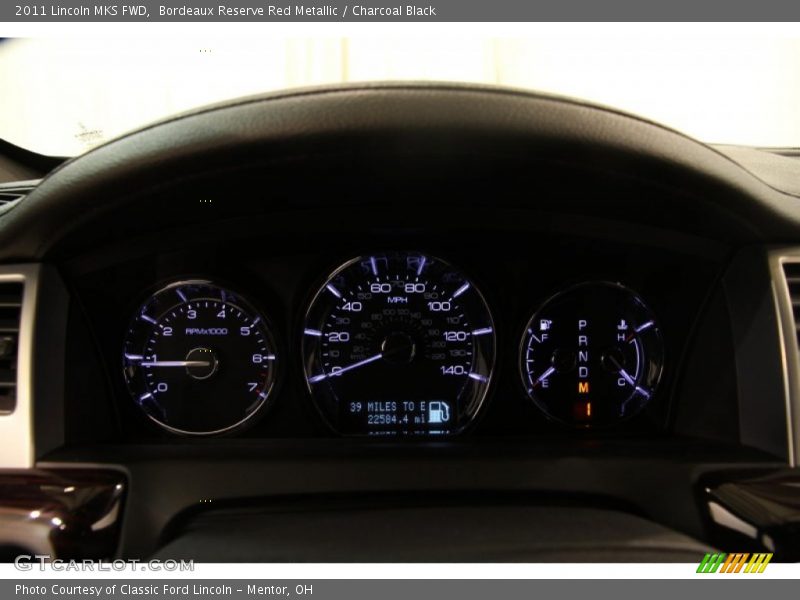 Bordeaux Reserve Red Metallic / Charcoal Black 2011 Lincoln MKS FWD