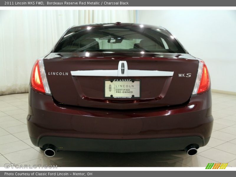 Bordeaux Reserve Red Metallic / Charcoal Black 2011 Lincoln MKS FWD