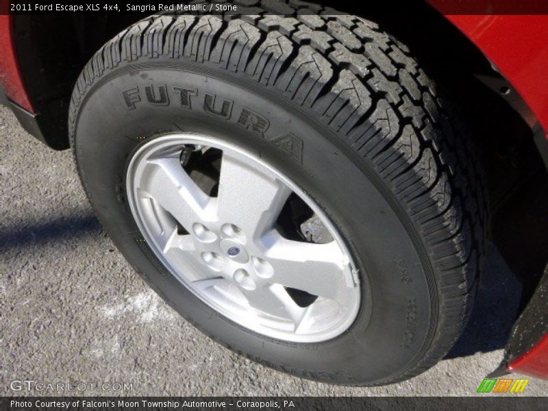  2011 Escape XLS 4x4 Wheel