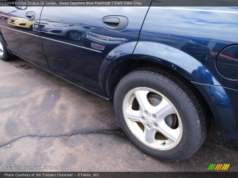 Deep Sapphire Blue Pearlcoat / Dark Slate Gray 2004 Dodge Stratus SE Sedan