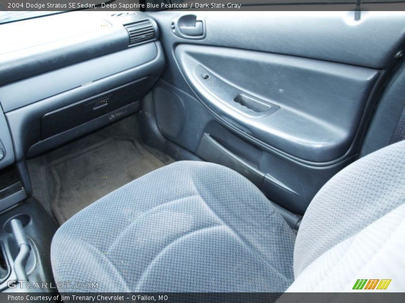 Deep Sapphire Blue Pearlcoat / Dark Slate Gray 2004 Dodge Stratus SE Sedan