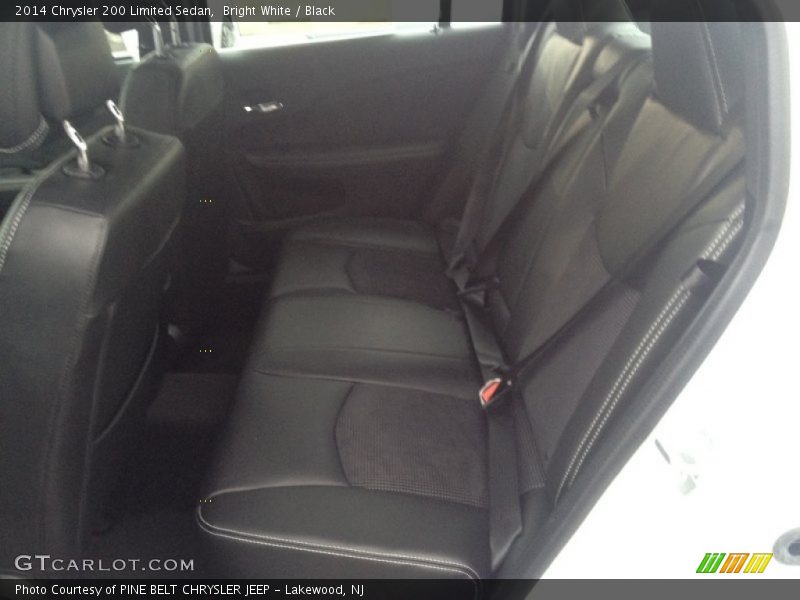 Bright White / Black 2014 Chrysler 200 Limited Sedan