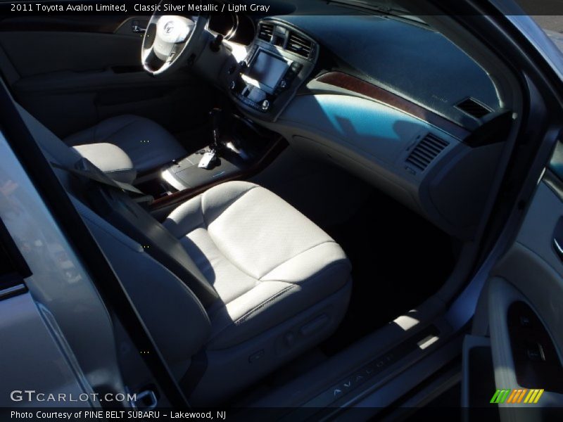 Classic Silver Metallic / Light Gray 2011 Toyota Avalon Limited