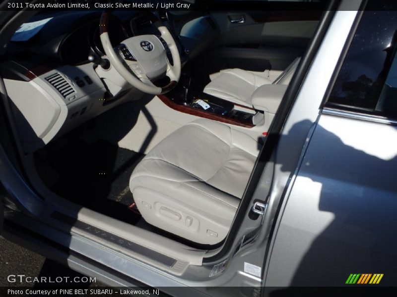 Classic Silver Metallic / Light Gray 2011 Toyota Avalon Limited