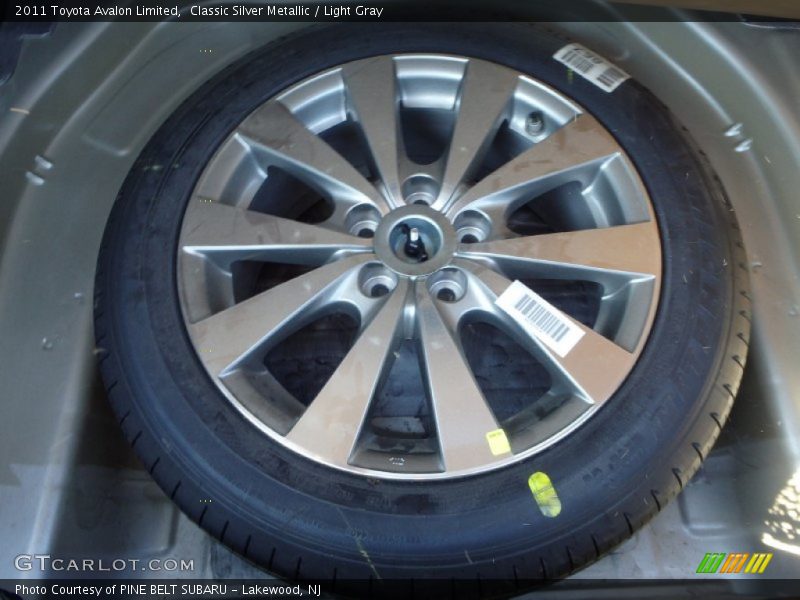Classic Silver Metallic / Light Gray 2011 Toyota Avalon Limited