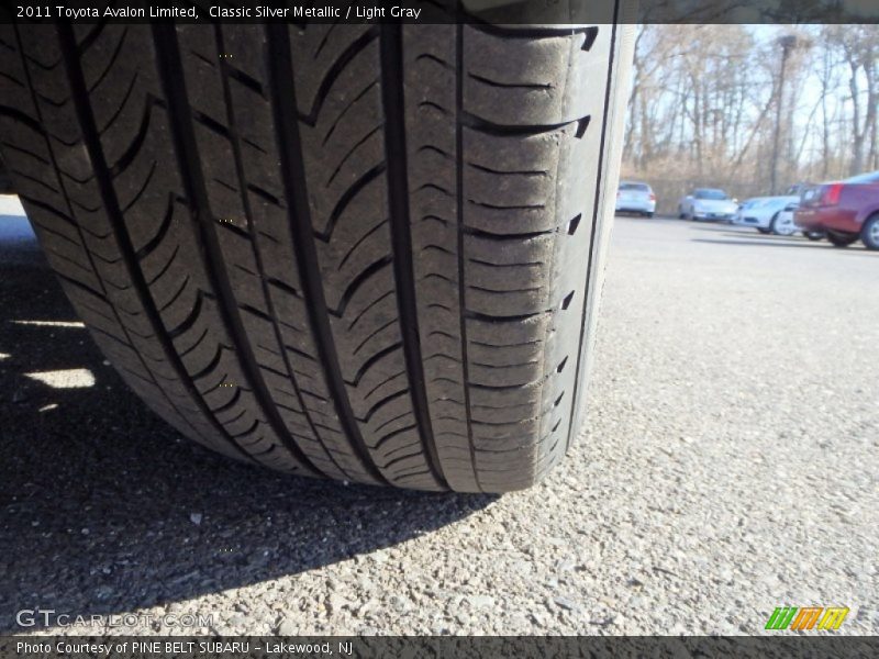 Classic Silver Metallic / Light Gray 2011 Toyota Avalon Limited