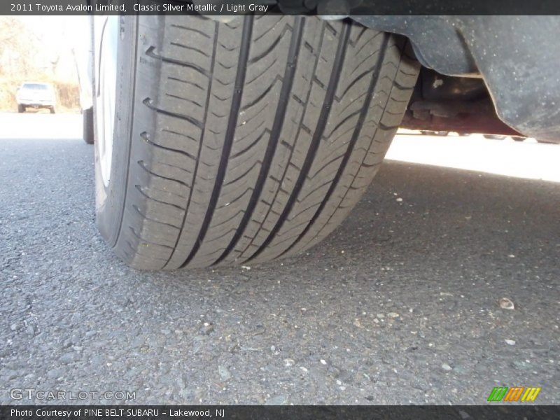 Classic Silver Metallic / Light Gray 2011 Toyota Avalon Limited