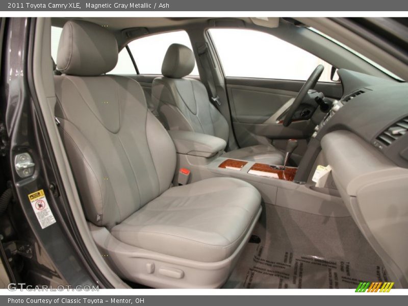Magnetic Gray Metallic / Ash 2011 Toyota Camry XLE