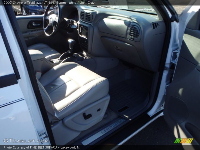 Summit White / Light Gray 2007 Chevrolet TrailBlazer LT 4x4