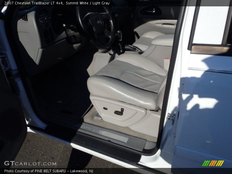 Summit White / Light Gray 2007 Chevrolet TrailBlazer LT 4x4