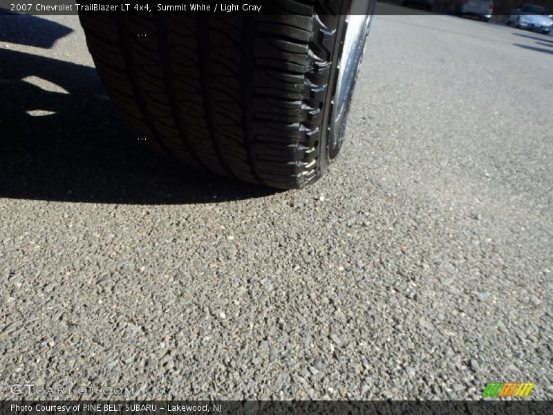 Summit White / Light Gray 2007 Chevrolet TrailBlazer LT 4x4
