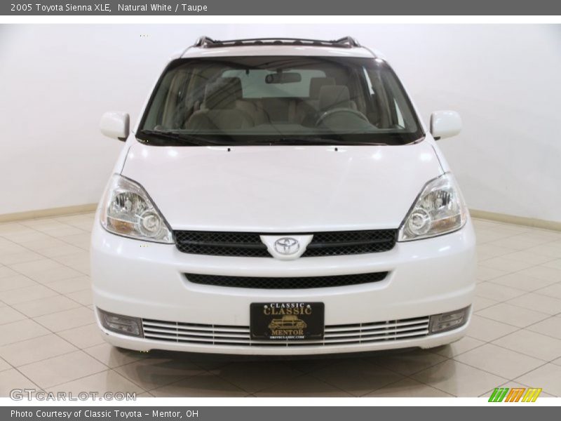Natural White / Taupe 2005 Toyota Sienna XLE