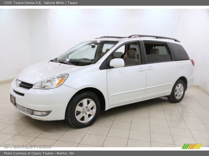 Natural White / Taupe 2005 Toyota Sienna XLE