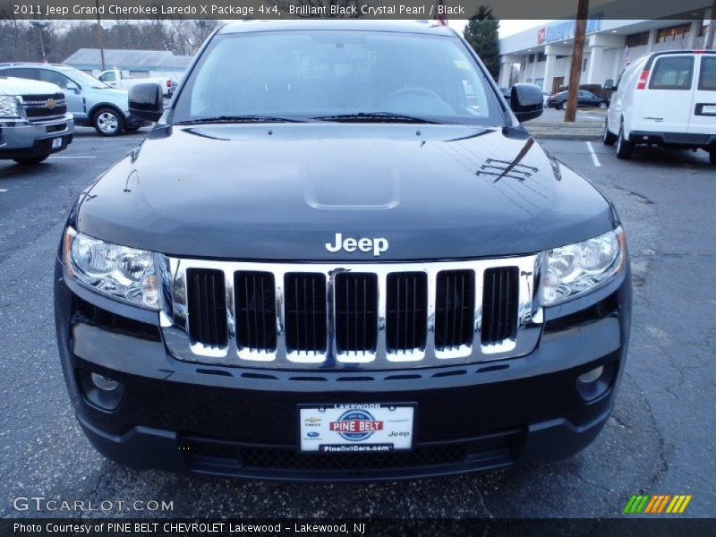 Brilliant Black Crystal Pearl / Black 2011 Jeep Grand Cherokee Laredo X Package 4x4