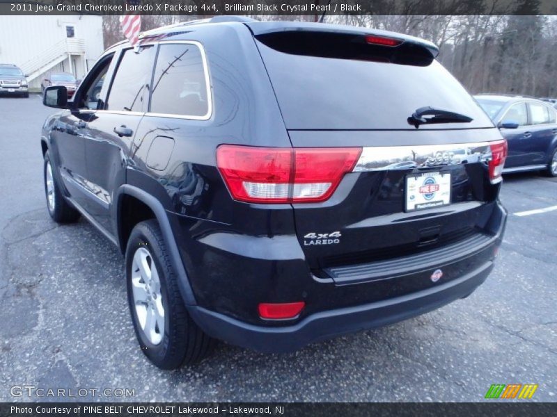 Brilliant Black Crystal Pearl / Black 2011 Jeep Grand Cherokee Laredo X Package 4x4
