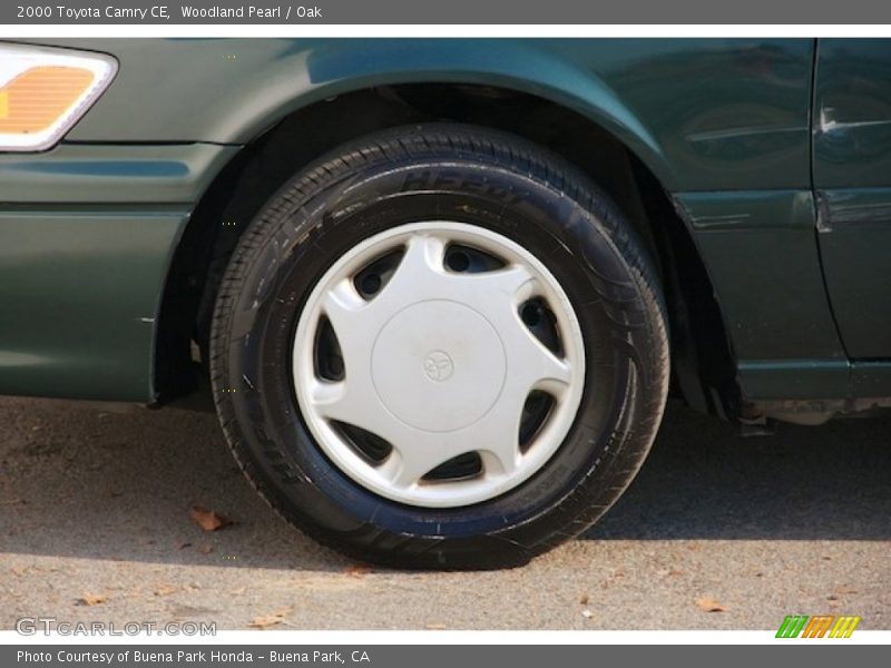 Woodland Pearl / Oak 2000 Toyota Camry CE