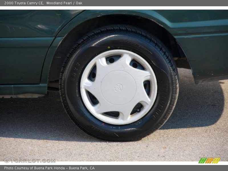 Woodland Pearl / Oak 2000 Toyota Camry CE