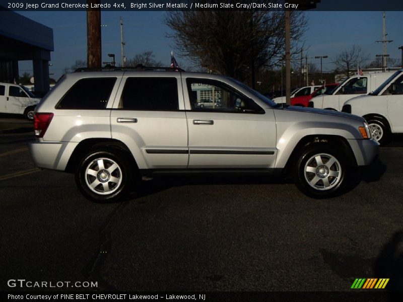 Bright Silver Metallic / Medium Slate Gray/Dark Slate Gray 2009 Jeep Grand Cherokee Laredo 4x4