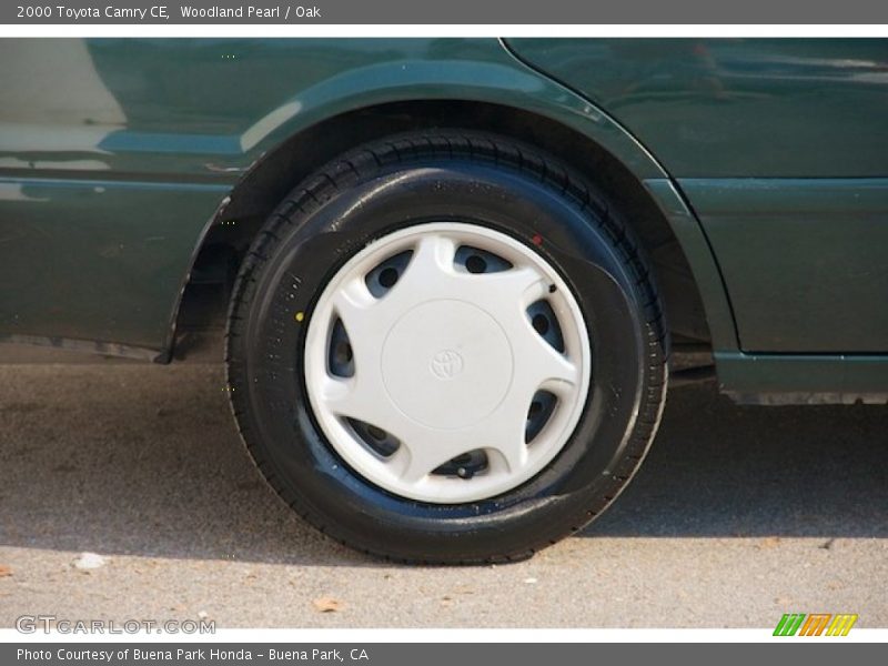 Woodland Pearl / Oak 2000 Toyota Camry CE