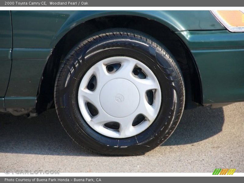Woodland Pearl / Oak 2000 Toyota Camry CE