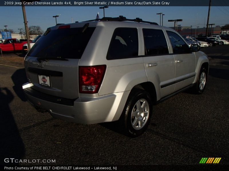 Bright Silver Metallic / Medium Slate Gray/Dark Slate Gray 2009 Jeep Grand Cherokee Laredo 4x4