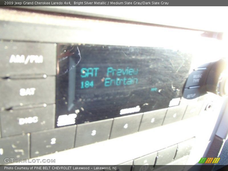 Bright Silver Metallic / Medium Slate Gray/Dark Slate Gray 2009 Jeep Grand Cherokee Laredo 4x4