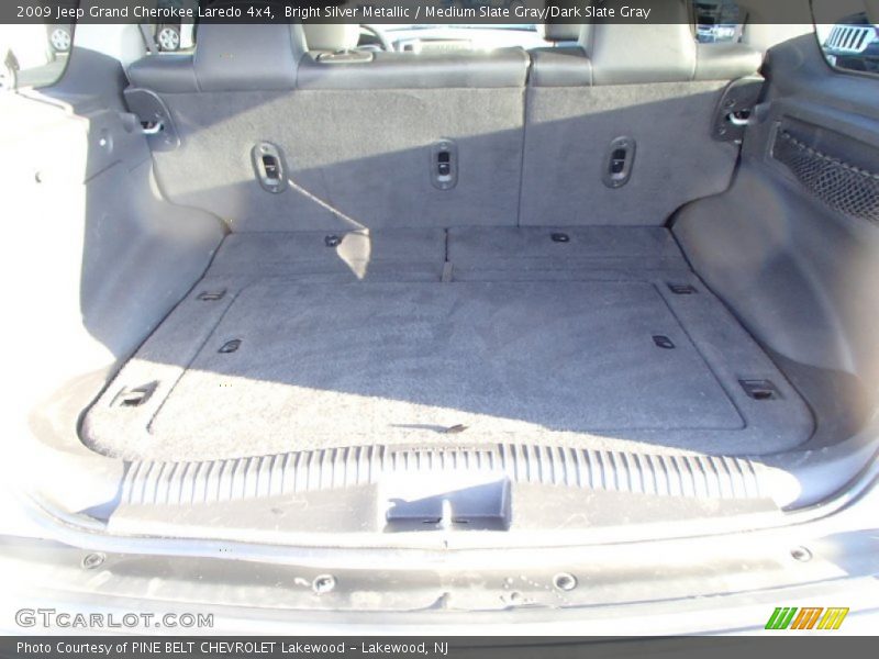 Bright Silver Metallic / Medium Slate Gray/Dark Slate Gray 2009 Jeep Grand Cherokee Laredo 4x4