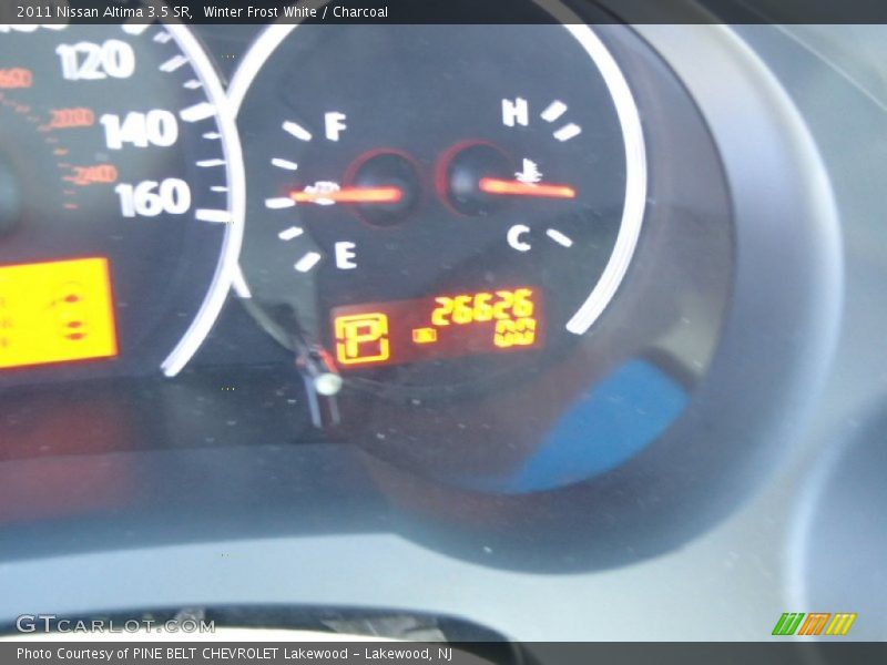 Winter Frost White / Charcoal 2011 Nissan Altima 3.5 SR