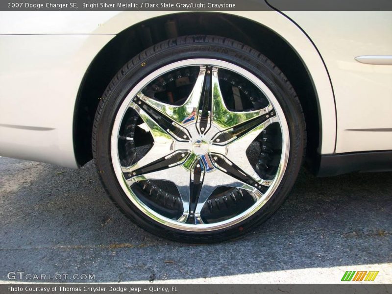 Bright Silver Metallic / Dark Slate Gray/Light Graystone 2007 Dodge Charger SE