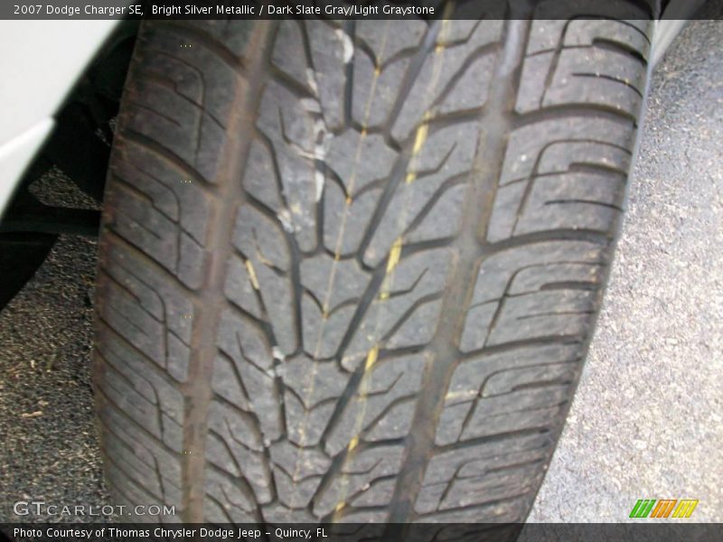 Bright Silver Metallic / Dark Slate Gray/Light Graystone 2007 Dodge Charger SE