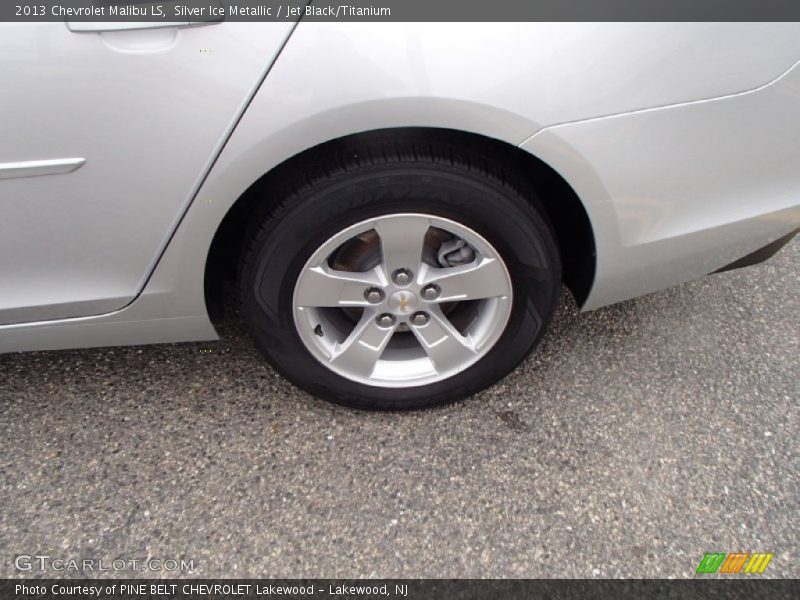 Silver Ice Metallic / Jet Black/Titanium 2013 Chevrolet Malibu LS