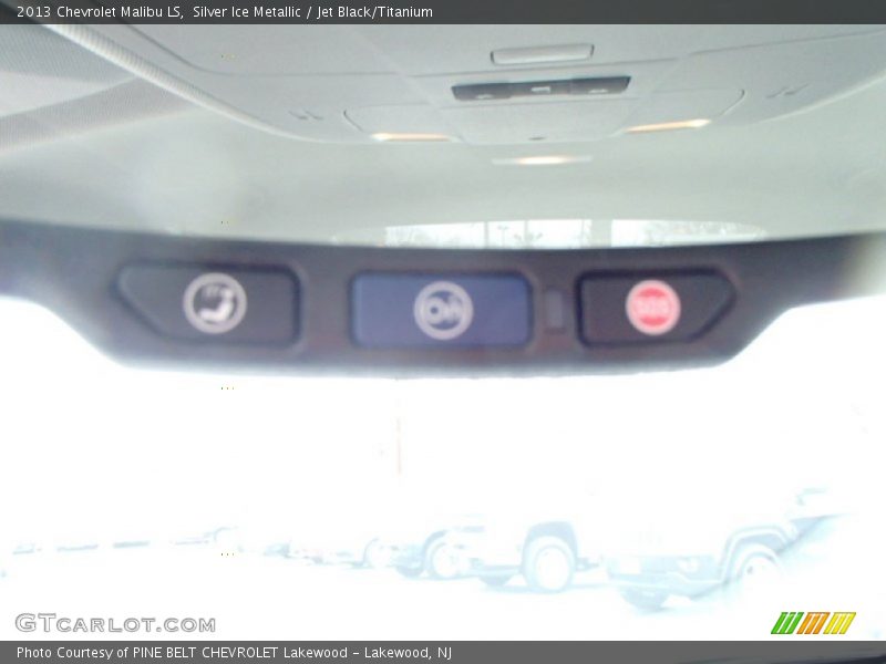 Silver Ice Metallic / Jet Black/Titanium 2013 Chevrolet Malibu LS