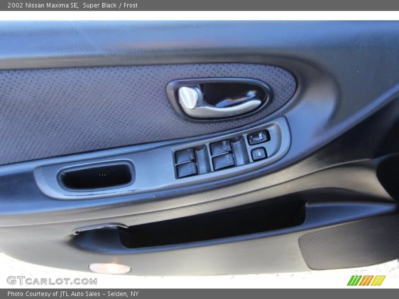 Super Black / Frost 2002 Nissan Maxima SE