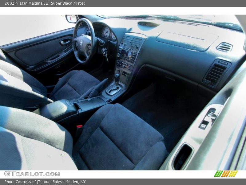 Super Black / Frost 2002 Nissan Maxima SE