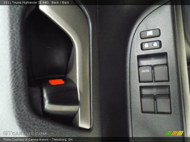 Black / Black 2011 Toyota Highlander SE 4WD