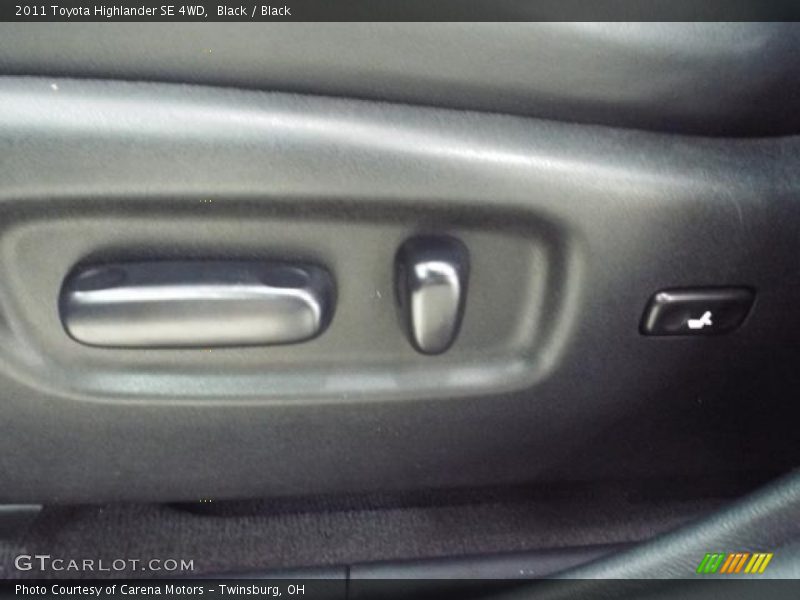 Black / Black 2011 Toyota Highlander SE 4WD
