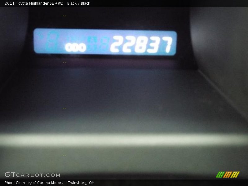 Black / Black 2011 Toyota Highlander SE 4WD