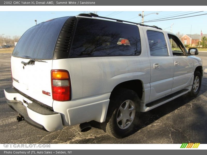 Summit White / Sandstone 2002 GMC Yukon XL Denali AWD