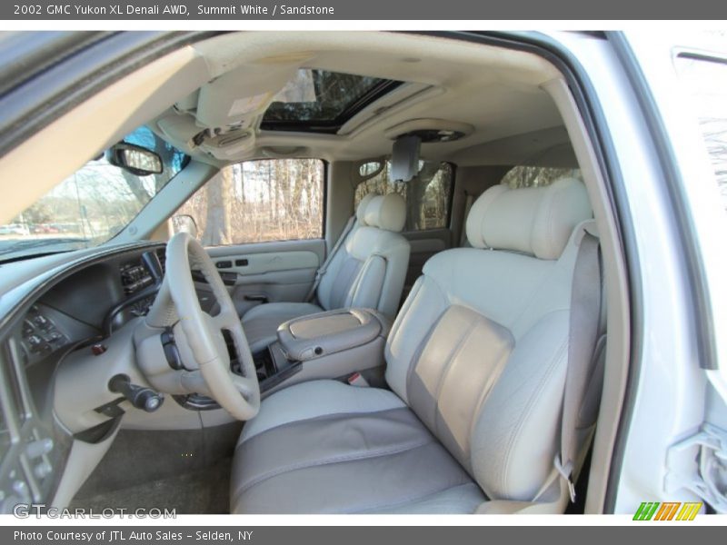 Summit White / Sandstone 2002 GMC Yukon XL Denali AWD
