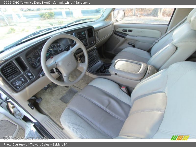 Summit White / Sandstone 2002 GMC Yukon XL Denali AWD