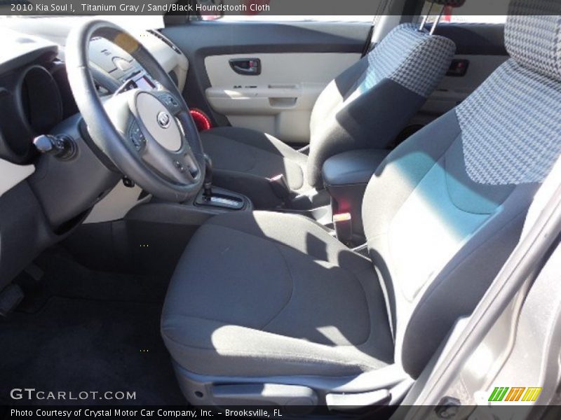 Titanium Gray / Sand/Black Houndstooth Cloth 2010 Kia Soul !