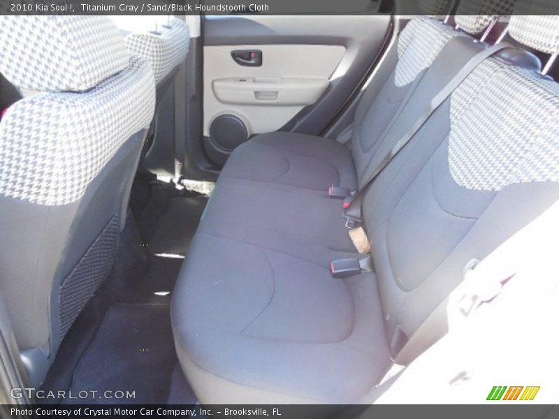Titanium Gray / Sand/Black Houndstooth Cloth 2010 Kia Soul !