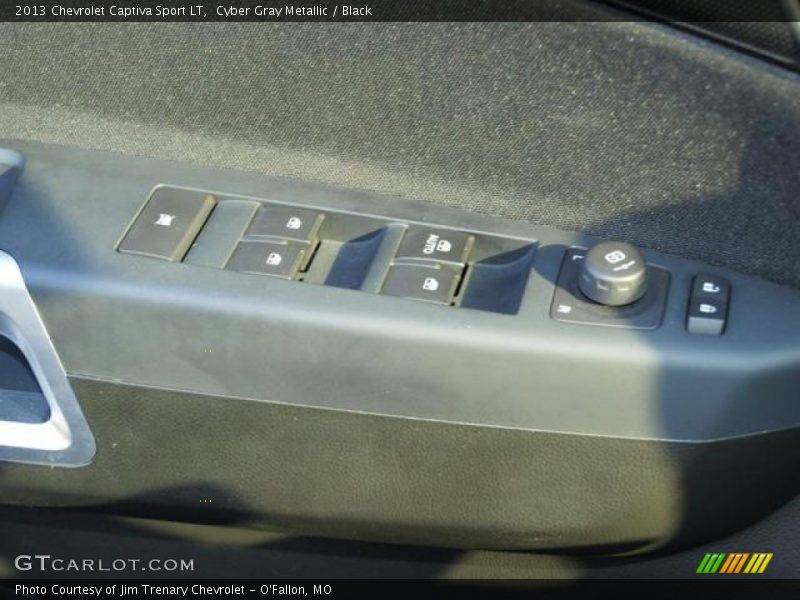Cyber Gray Metallic / Black 2013 Chevrolet Captiva Sport LT