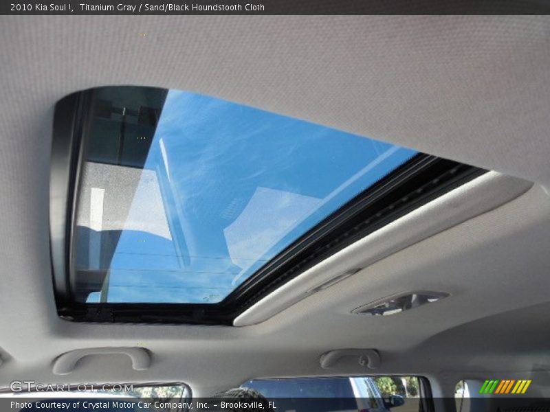 Titanium Gray / Sand/Black Houndstooth Cloth 2010 Kia Soul !