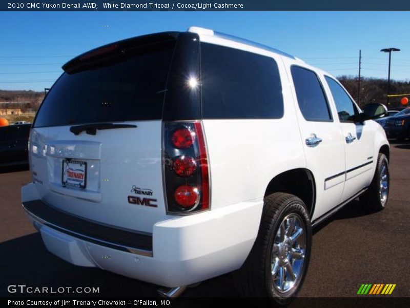 White Diamond Tricoat / Cocoa/Light Cashmere 2010 GMC Yukon Denali AWD