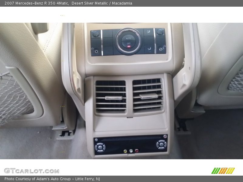 Desert Silver Metallic / Macadamia 2007 Mercedes-Benz R 350 4Matic