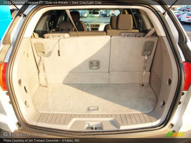 Silver Ice Metallic / Dark Gray/Light Gray 2011 Chevrolet Traverse LT